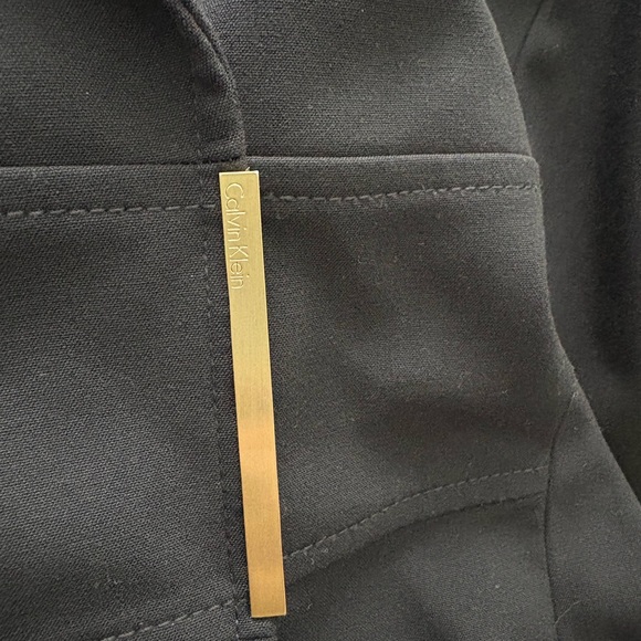 Classy Calvin Klein Women's Dark Navy Skirt Suit. Size 12 - Picture 7 of 14